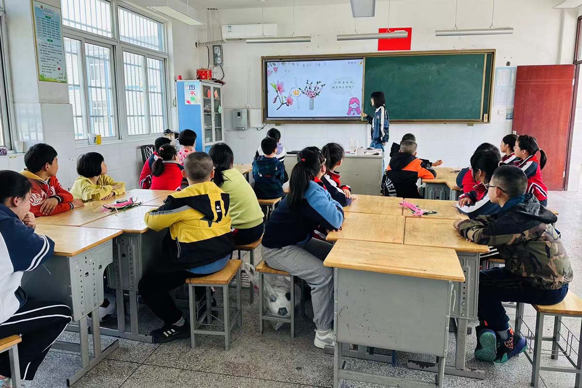 尚斌基地老師赴章郭小學(xué)宣傳非遺文化